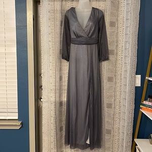 V-Neck Sparkle Plus Size Evening Party Dress with Sleeves